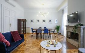Glam 50 - Exlusive Penthouse In The Heart Of Rome